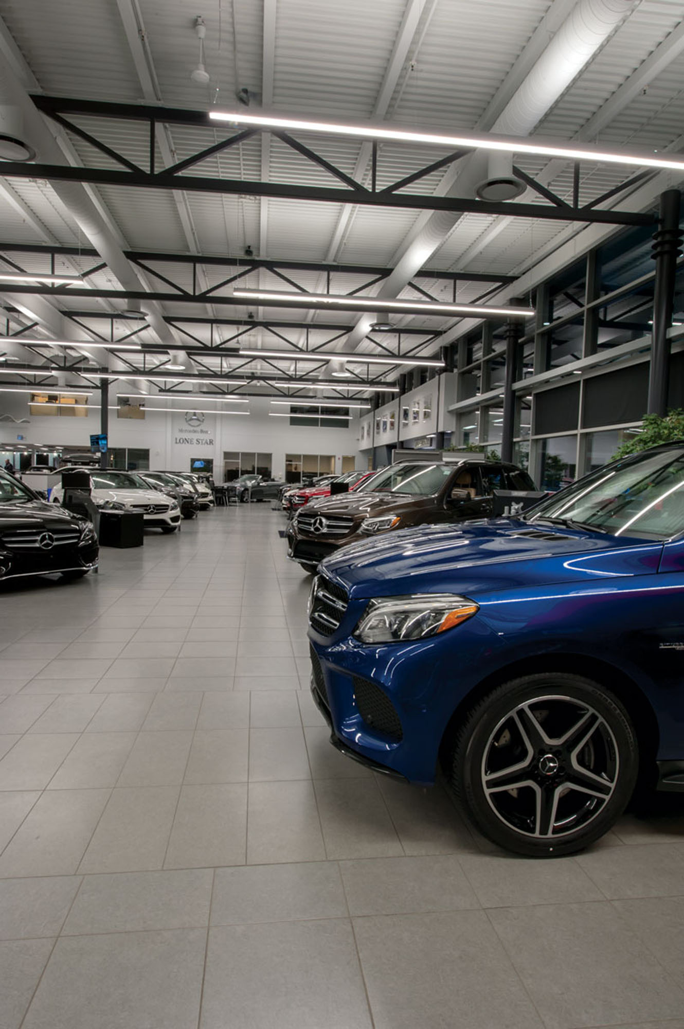 Mercedes Showroom,Calgary, AB