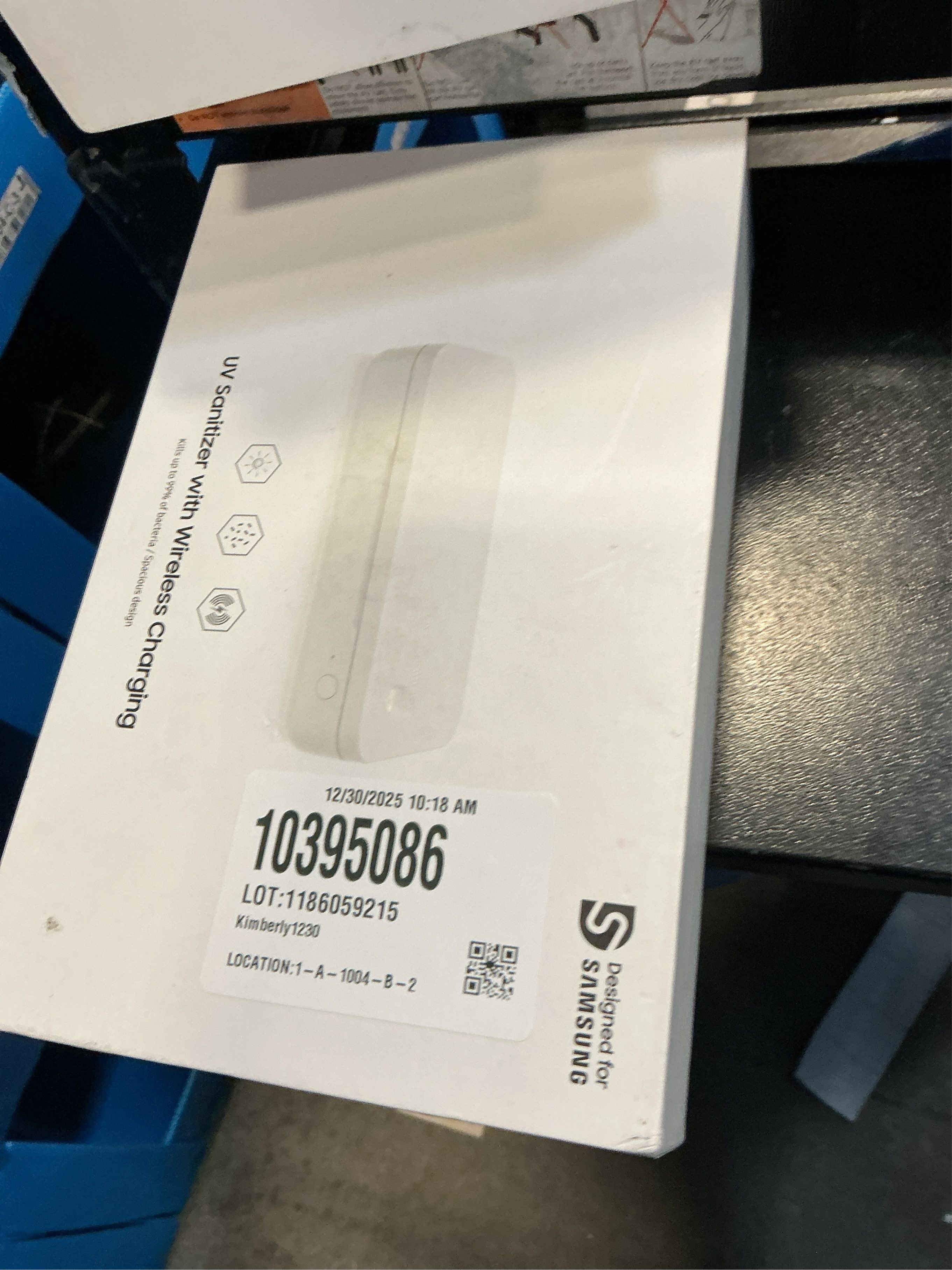 Samsung Electronics Qi Wireless Charger UV Sanitizer GP-TOU020SACWU - White