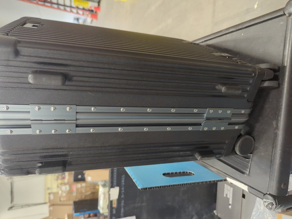 Color Black  Zipperless  360 Degree Spinner Wheels, TSA Locks, USB Charging Port, Cup & Phone Holder - Black