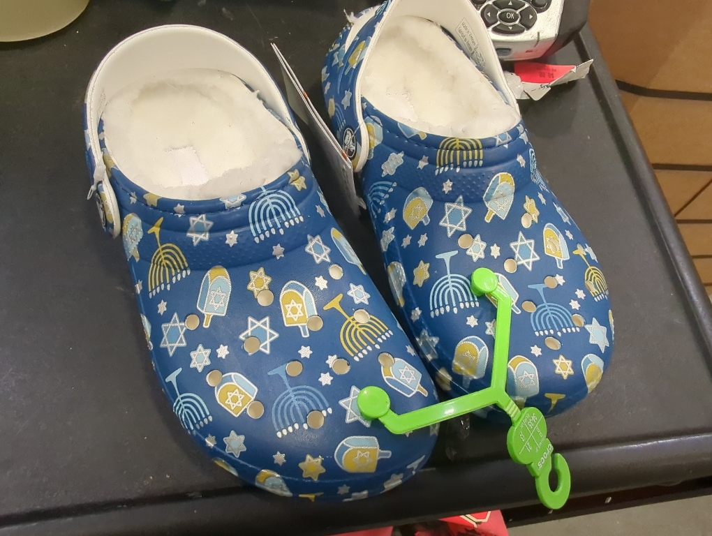 Crocs Kids' Classic Seasonal Graphic Clogs