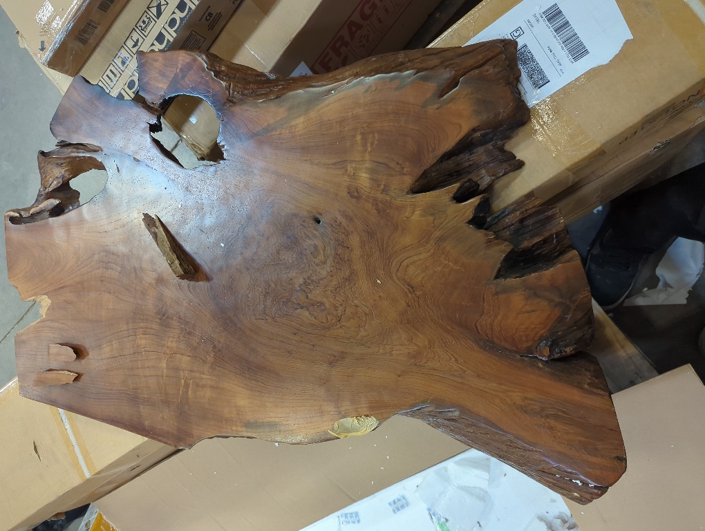 BADANG CARVING | Natural Teak Coffee Table