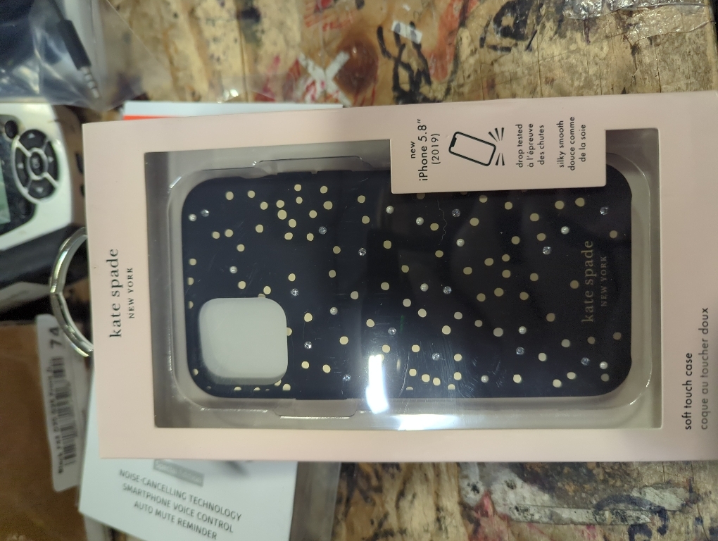 kate spade new york Disco Dots Case for iPhone 11 Pro Max,Thermoplastic Polyurethane - Soft Touch Protective Hardshell