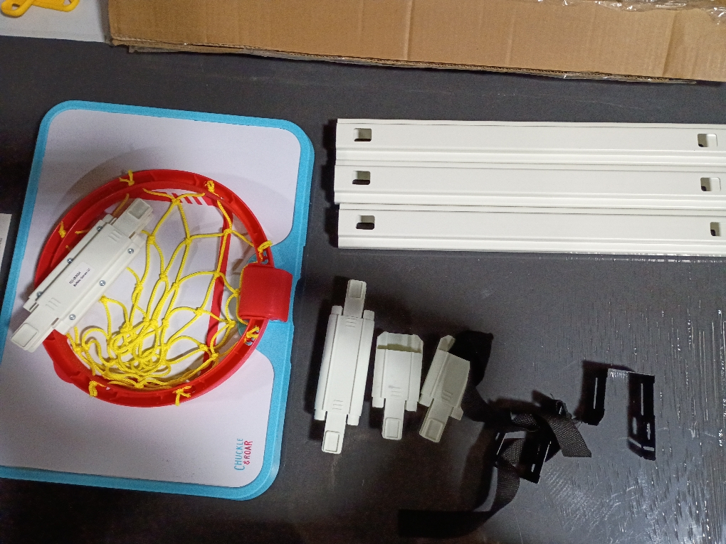 Chuckle & Roar Grow-with-You Toy Basketball Set