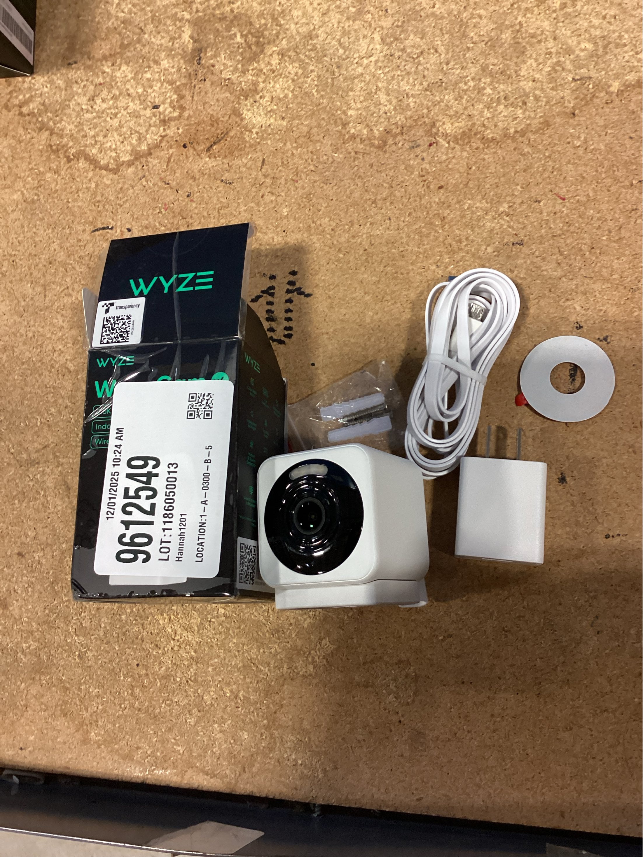 Wyze Cam V4 Plug-in Indoor and Outdoor Smart-Enabled Security Camera