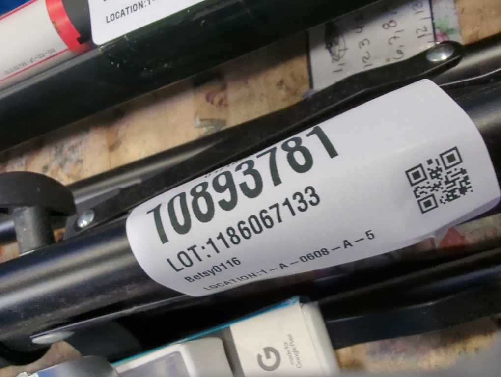 GRIRIW 1pc Tripod for Photo Taking Compatible Mobile Phones and Cameras Lightweight and Portable Design for Live Streaming and Vlogging