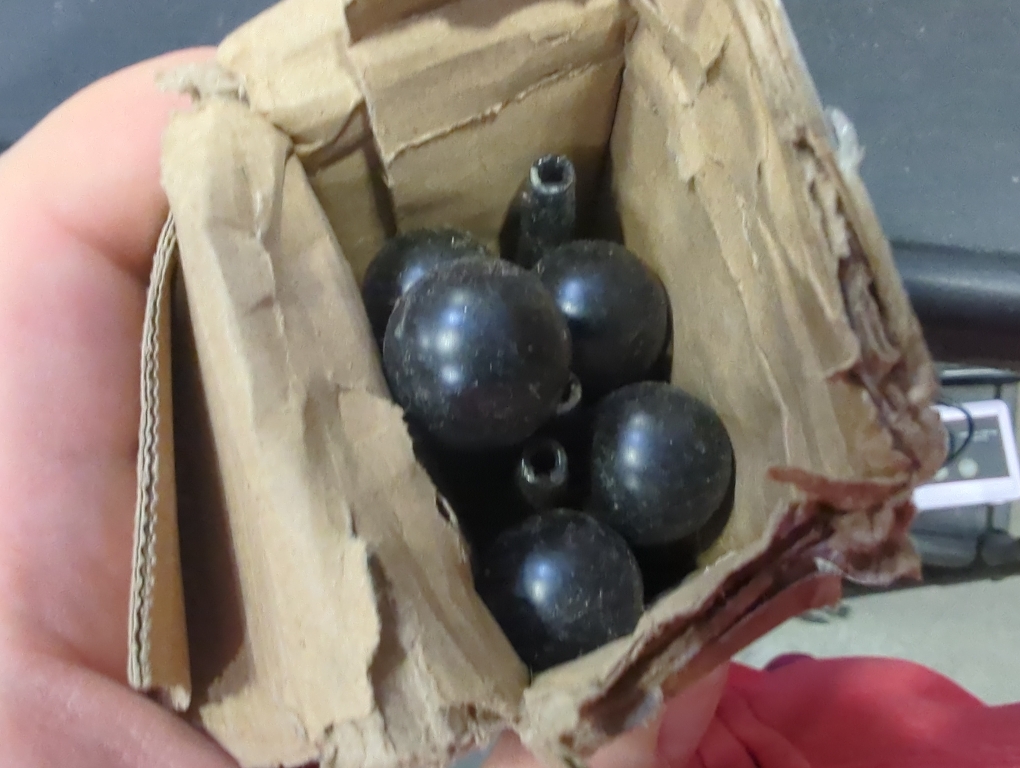 8 pcs Size 126x6x3.5 cm fence stakes