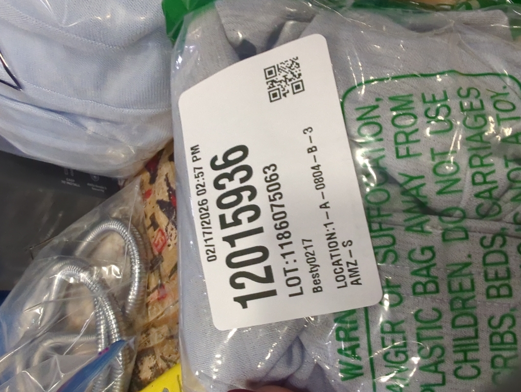 Size M... Womens Long Sleeve Workout Tops Athletic Shirts Cropped Crossover Back Loose Running Gym Tee with Thumb Holes