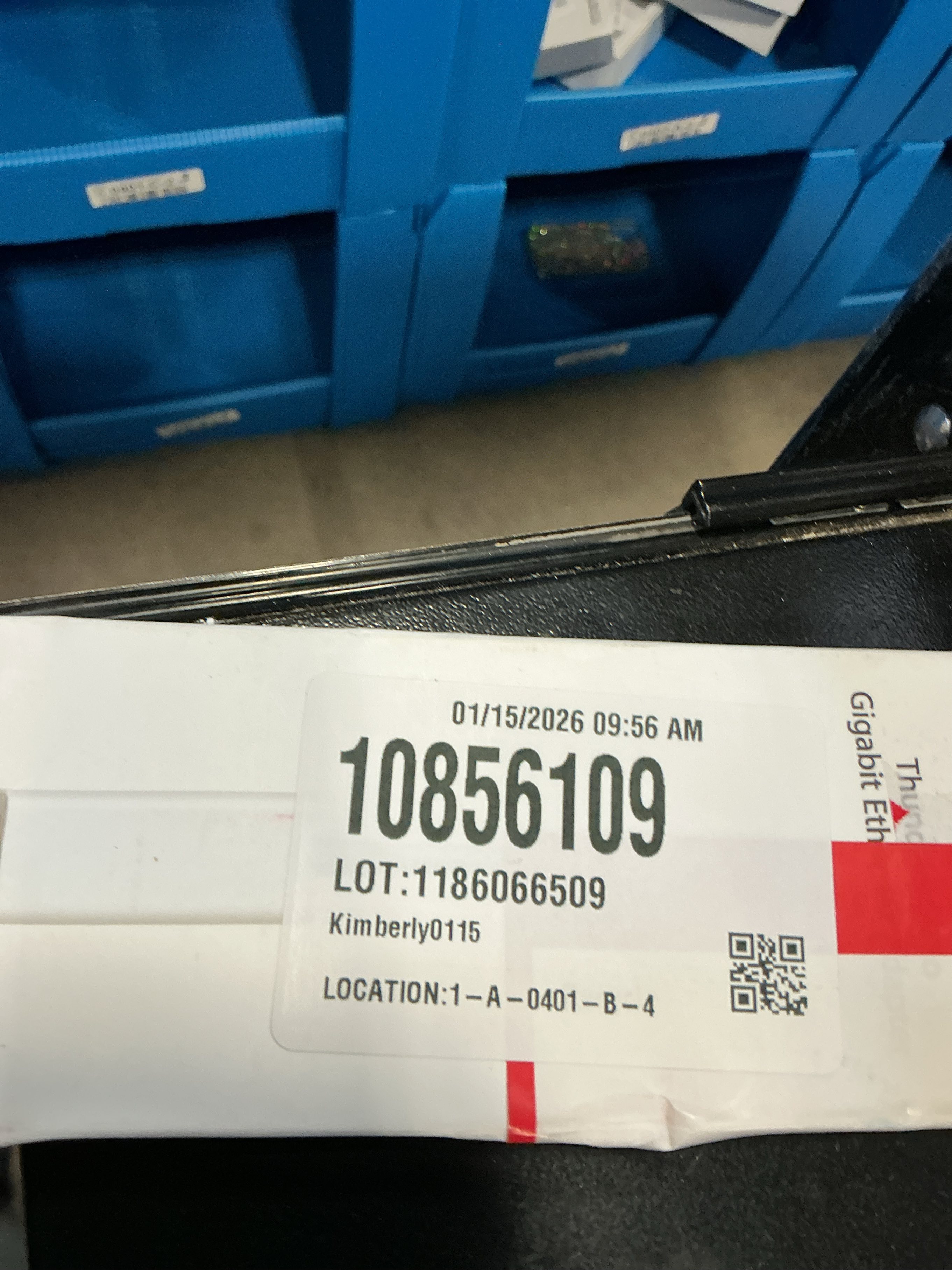 FAIR Thunderbolt to Gigabit Ethernet Adapter - White (MD463LL/A / A1433) (Acceptable)