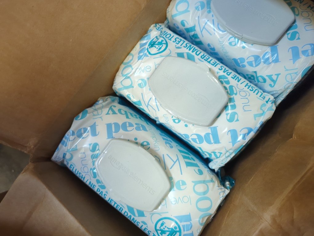 Amazon Elements Baby Wipes, Unscented, White 810 Count, 90 Count (Pack of 9) (Previously 720 Count)