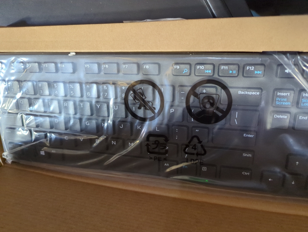 Amazon Basics Wired QWERTY Keyboard, Full-Sized, Black