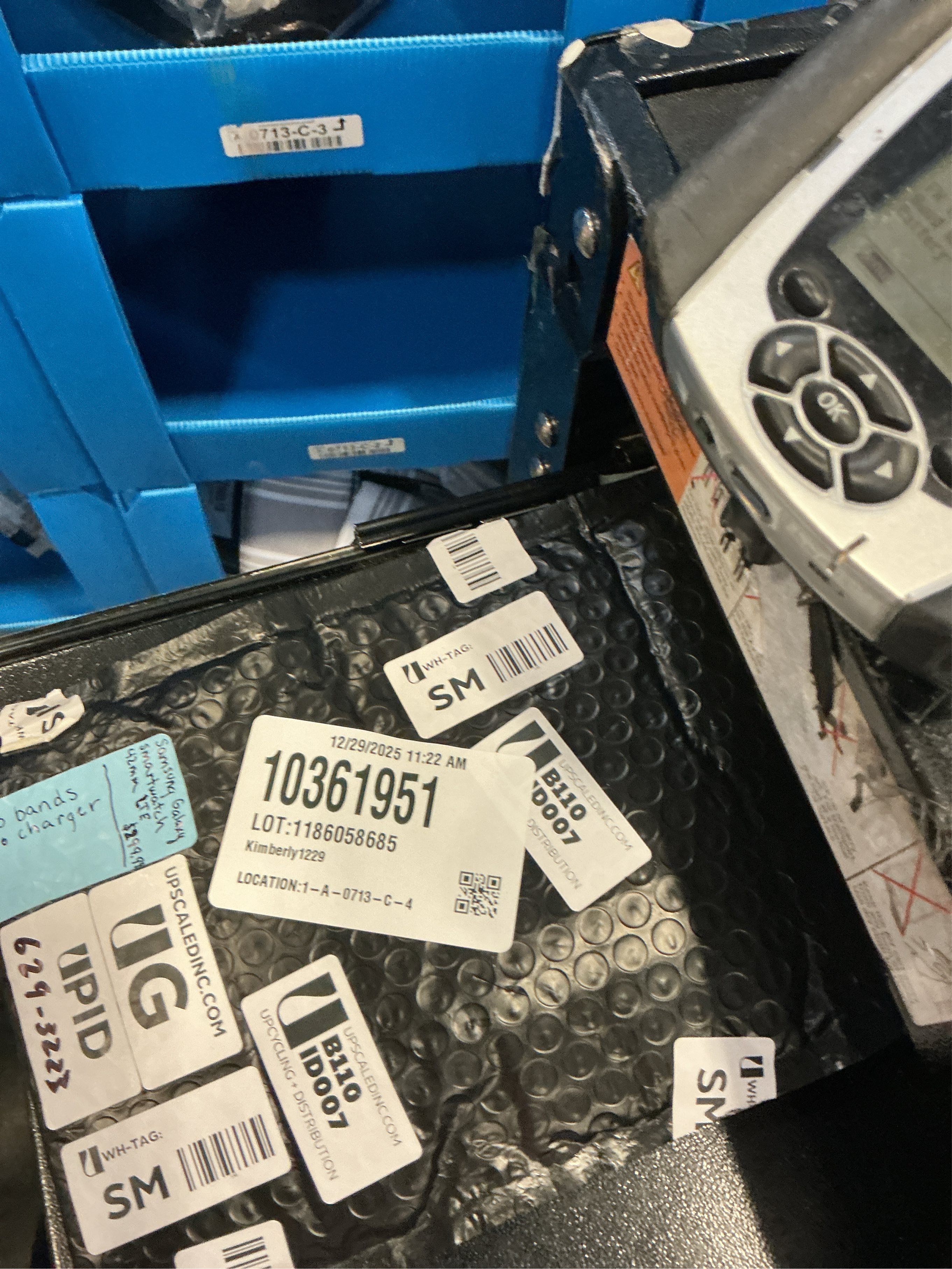 Samsung Galaxy Watch FE 40mm Bluetooth AI Smartwatch w/Fitness Tracking, BIA Sensor, Personalized HR Zones, Heart Rate Tracker, Sleep Monitor, 2024, Pink Gold [US Version, 1Yr Manufacturer Warranty]