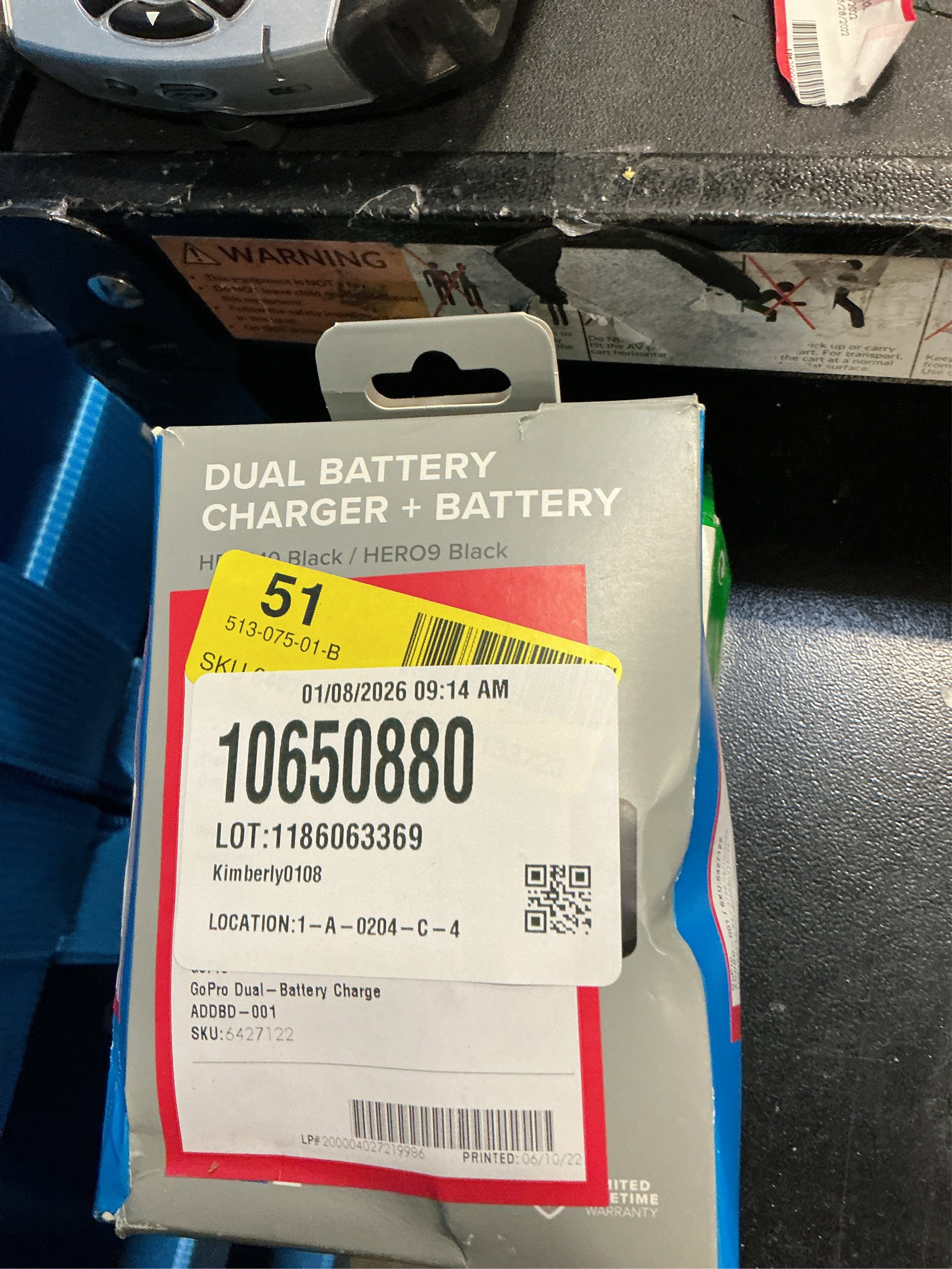 GoPro Dual Battery Charger and Battery for HERO9
