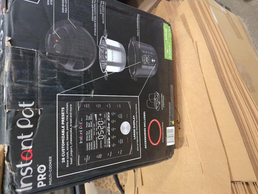 Instant Duo Pro Stainless Steel Pressure Cooker 13.4 in. 6 qt Black