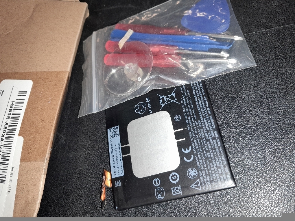 SwarKing Replacement Battery Compatible with HTC U12 Plus U12  35H00278-00M B2Q55100 with Toolkit