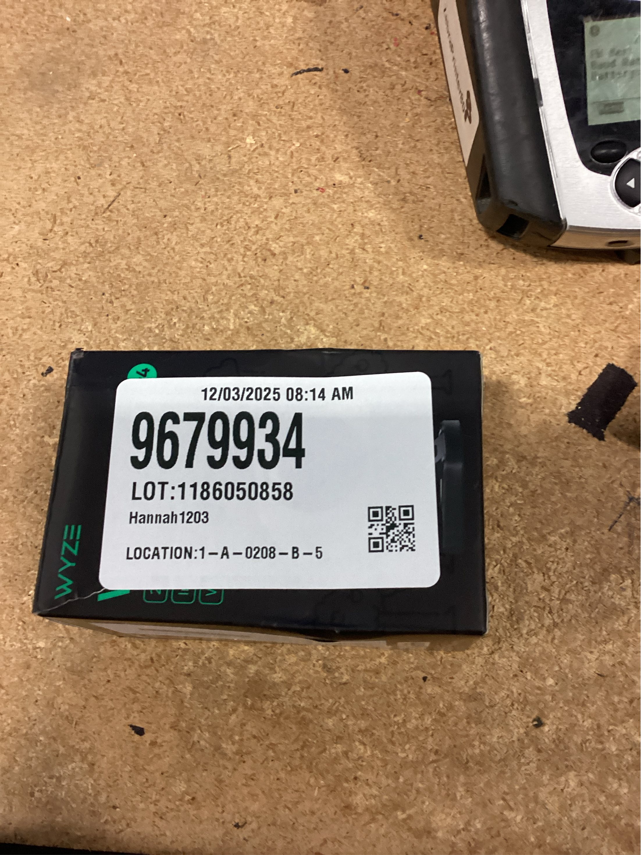 Wyze Cam V4 Plug-in Indoor and Outdoor Smart-Enabled Security Camera