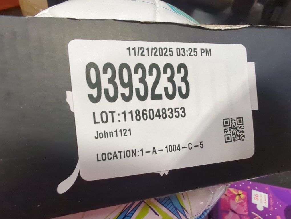 New Puma Size 5 Soccer Ball (White/Blue)