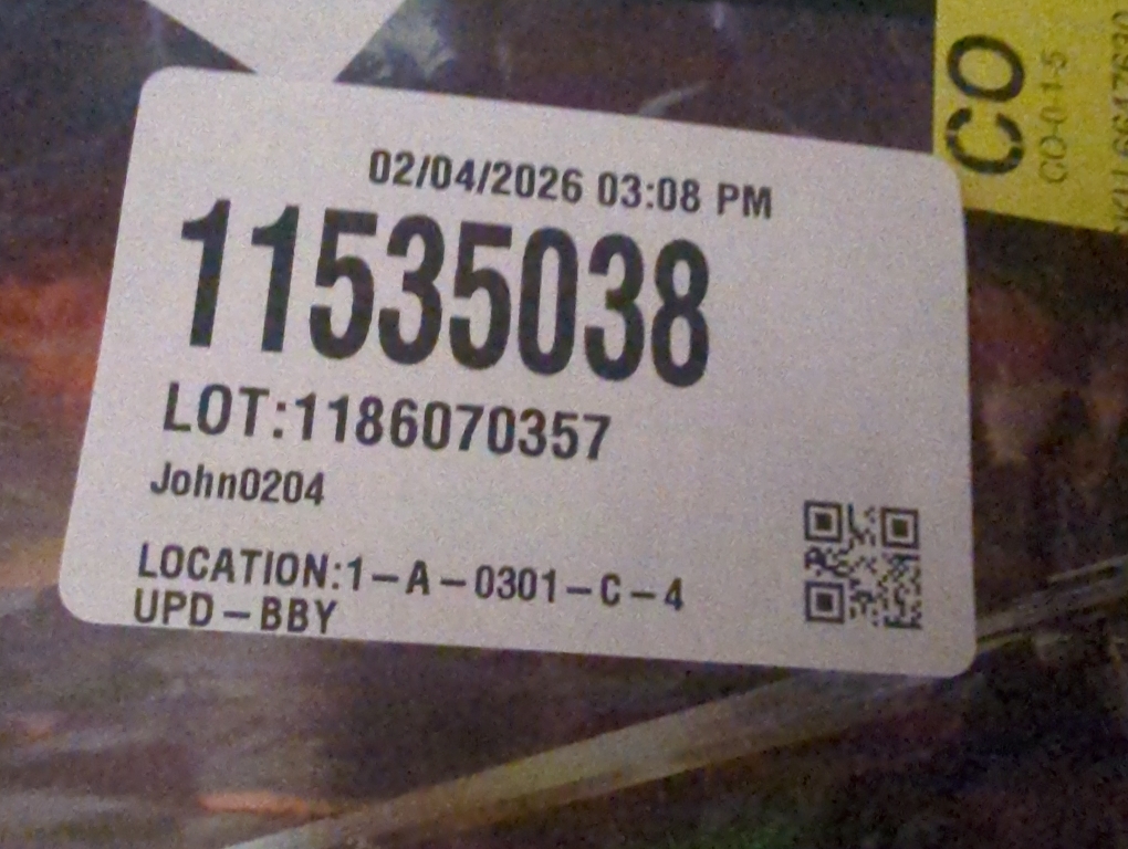 Magic the Gathering Magic: The Gathering Final Fantasy VIII Scene Box - Children of Fate | 6 Foil Borderless Scene Cards, 6 Art Cards, 3 Play Boosters