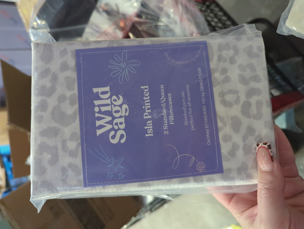 Wild Sage Brushed Cotton Percale 300-Thread-Count Standard/Queen Pillowcase in Grey Leopard