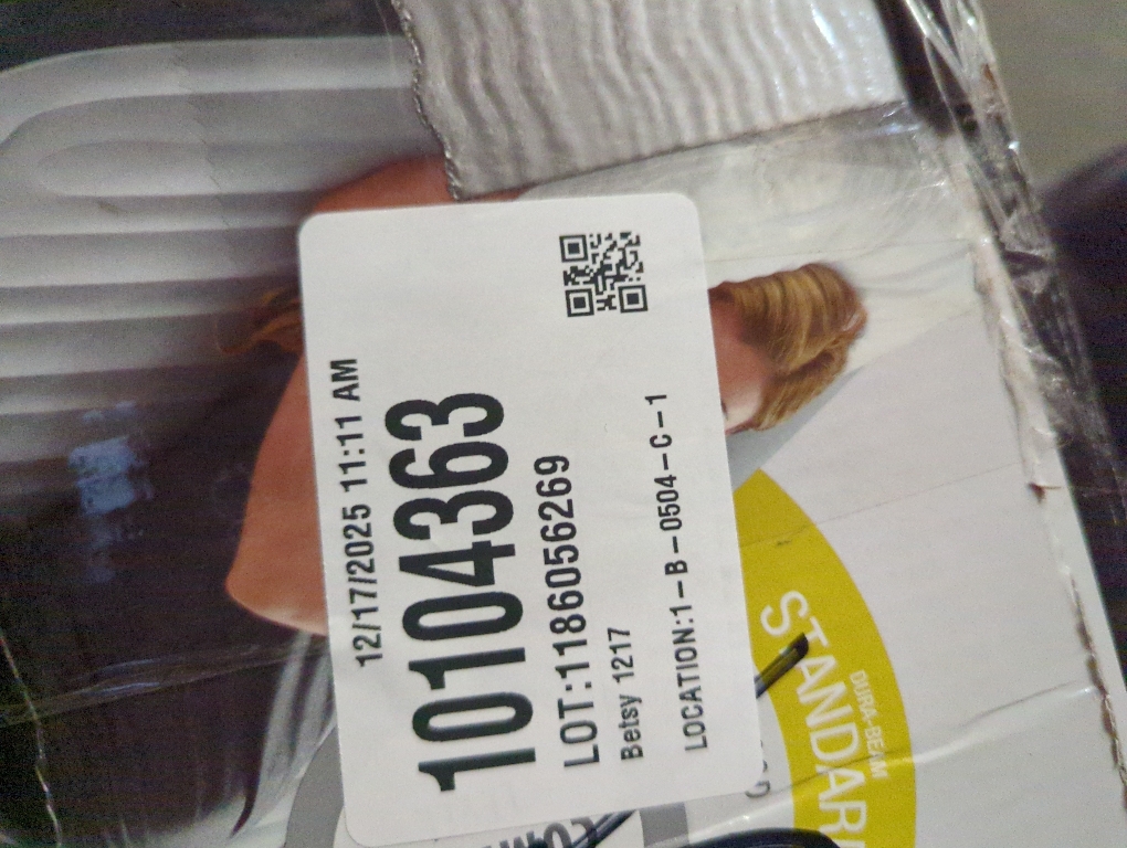 Intex 64417ED 22in Queen Dura-Beam Comfort Plush High-Rise Inflatable Air Mattress with Built in Pump for Travel and Camping, 600lb Weight Capacity