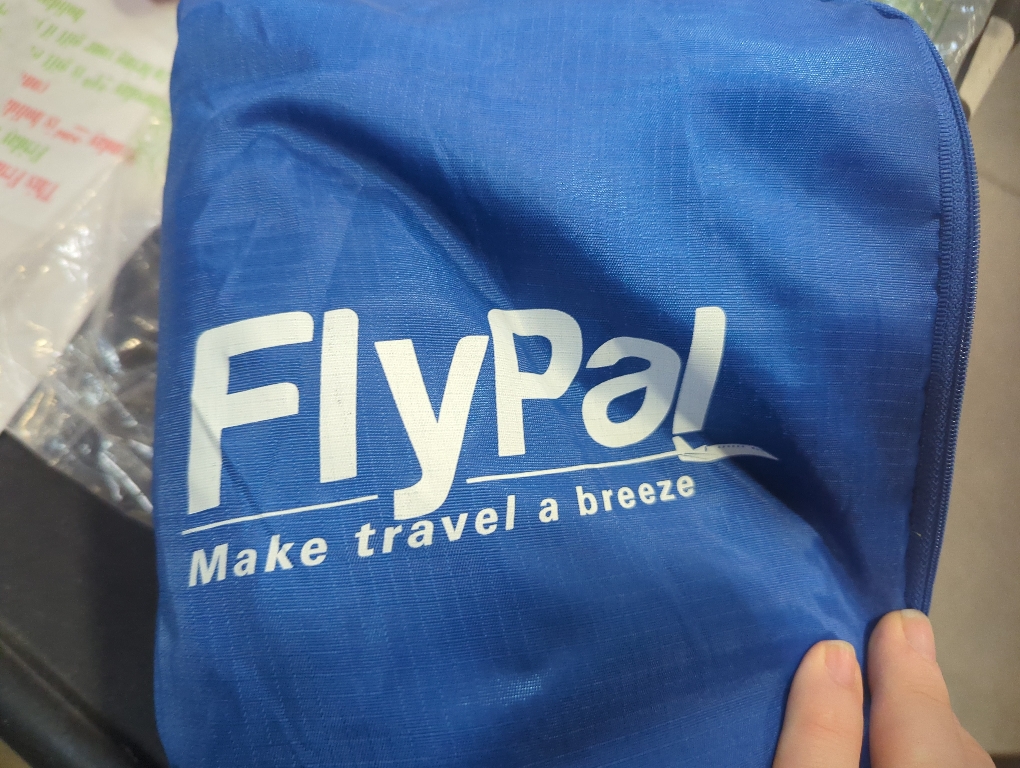 Flypal Inflatable Foot Rest Pillow, Kids Airplane Bed | Adjustable Height Leg Rest for Travel & Office | Improves Comfort & Circulation, Reduces Swelling & Fatigue | Lightweight & Portable