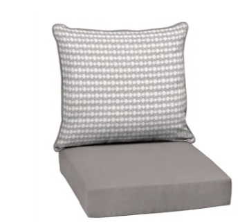 Style Selections 24-in x 24-in Galena Block Print Deep Seat Patio Chair Cushion