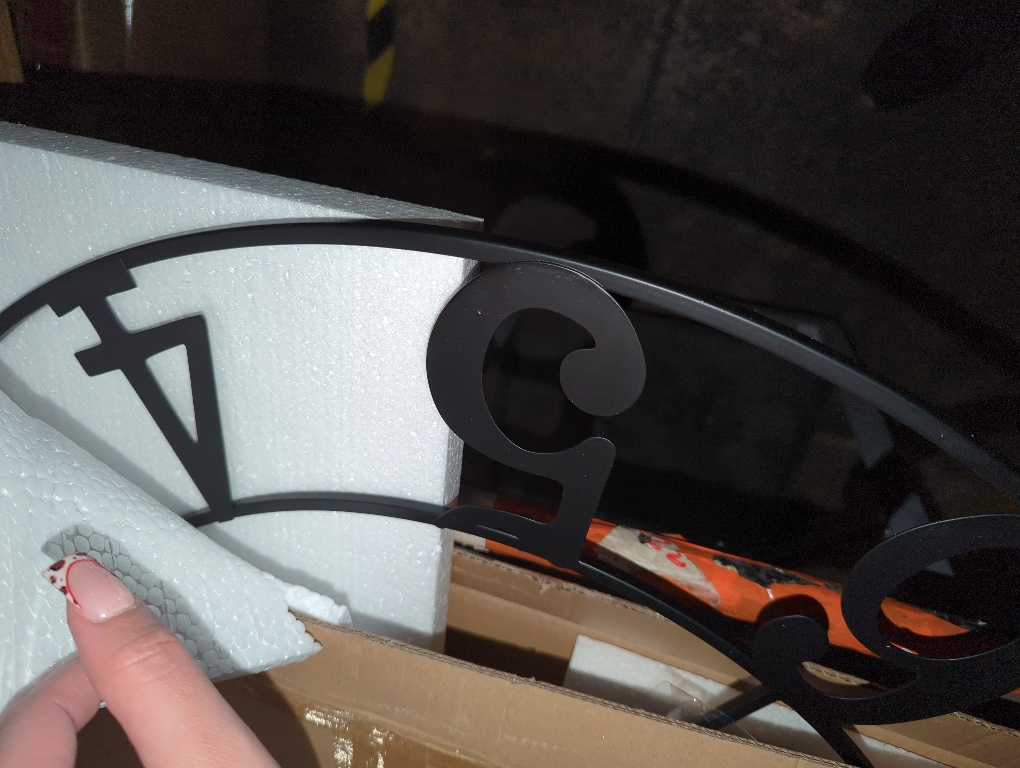 30 Inch Large Wall Clock, Modern Silver Metal Big Decorative Wall Clock Home Decor, Battery-Operated Roman Numeral Analog Metal Round Wall Clocks for Living Room, Bedroom, Office Black