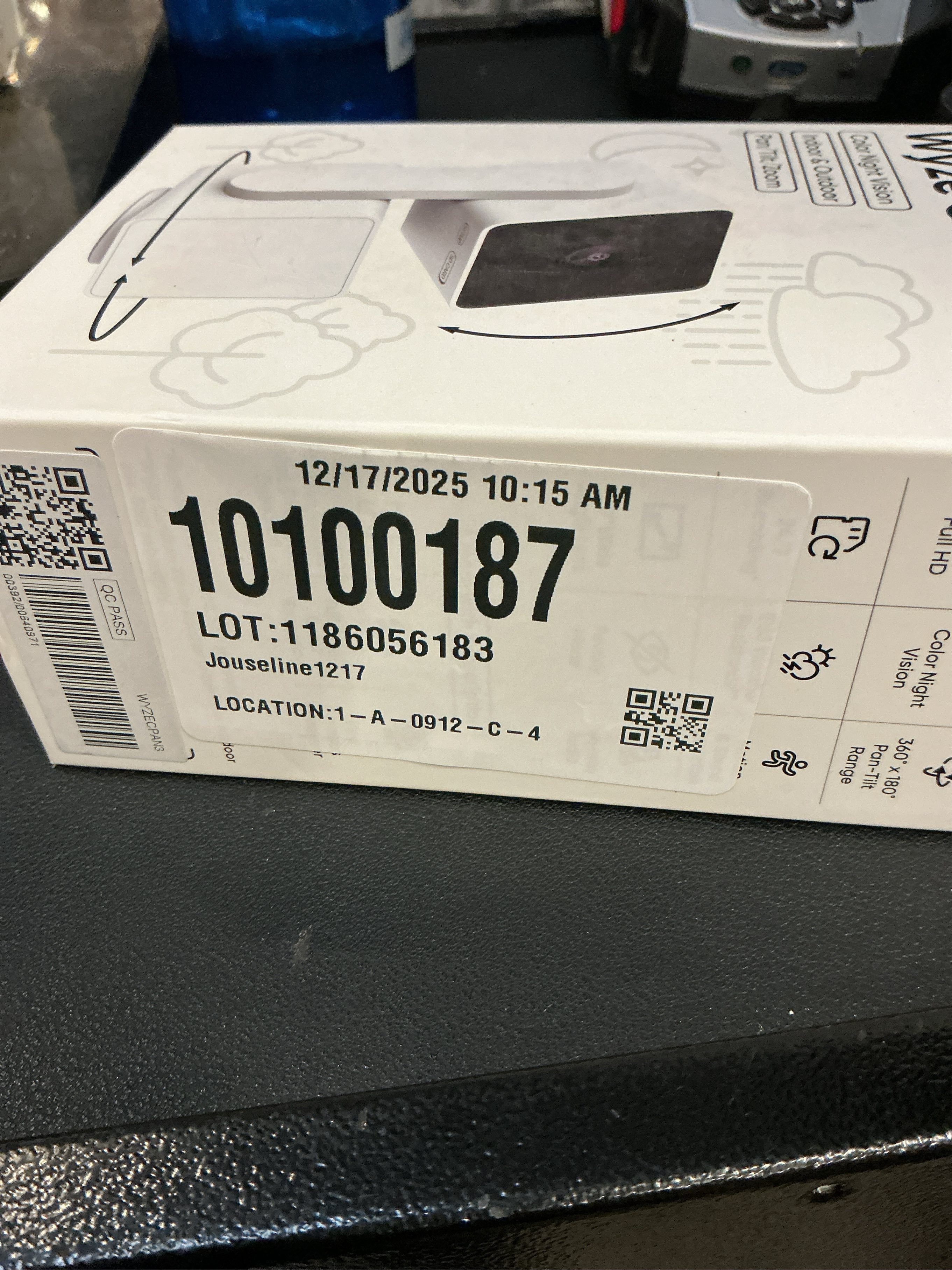 Wyze Cam Pan v3 Indoor/Outdoor Wired Security Camera ...