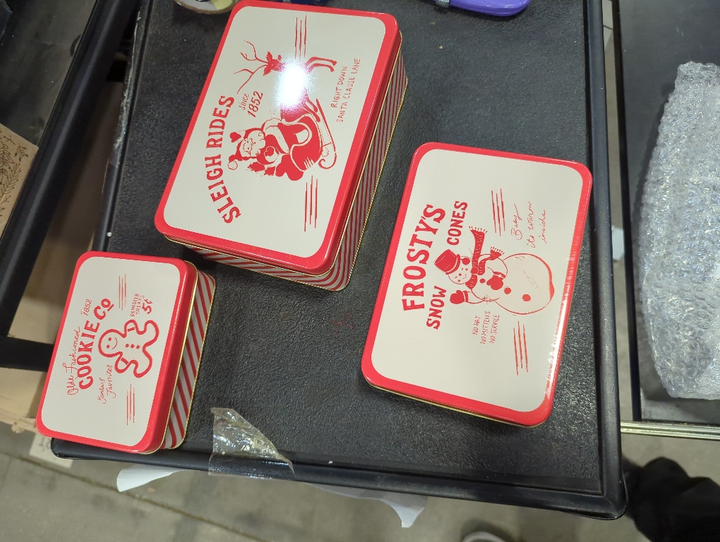 Christmas Metal Cookie Tin with Lid Set of 3 For Gift Giving Vintage Design Small Medium Large Xmas Gift idea for Storing Patisseries, Snack, Chocolate, Easter, Special Occasion, Holidays Doesn't Seal