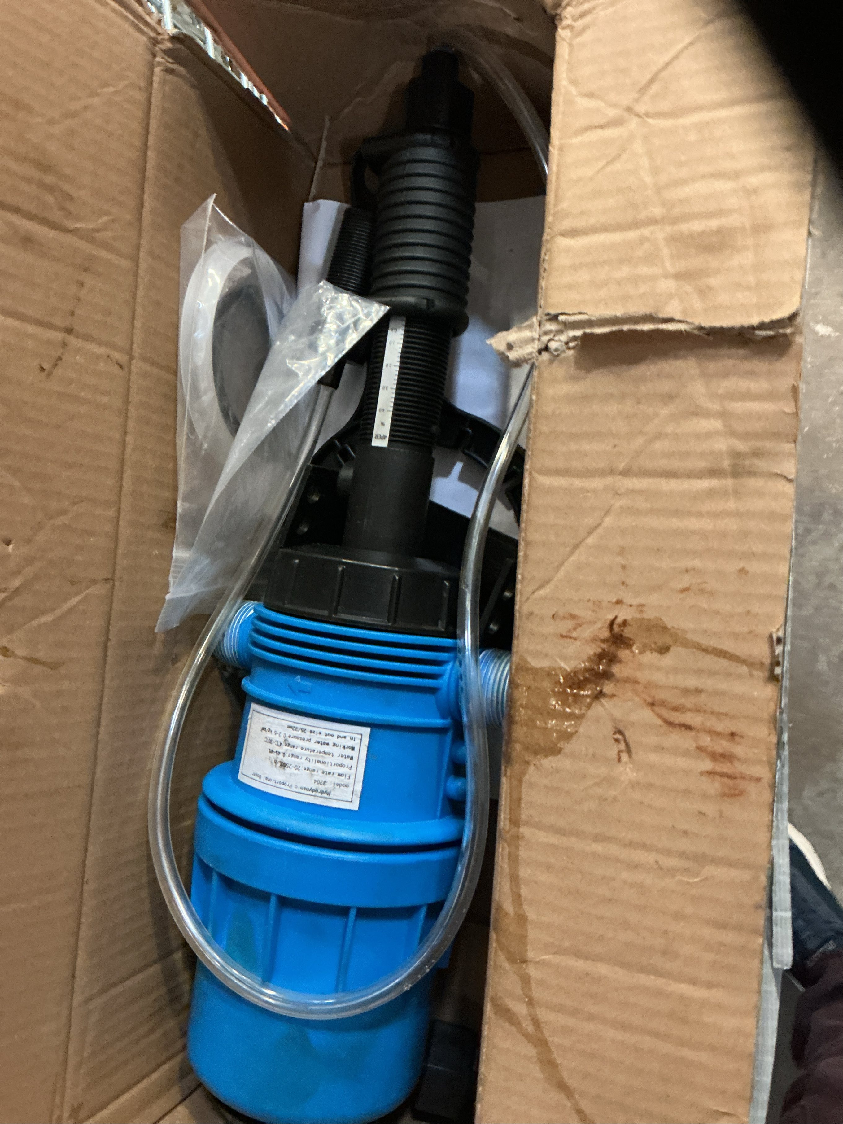 0.4%~4% Adjustable Fertilizer Injector for Drip Irrigation, Automatic Chemical Liquid Dosing Pump, 2.2~13 Gallons/H Flow Rate, Drip Irrigation Fertilizer Injector for Livestock Industry Garden