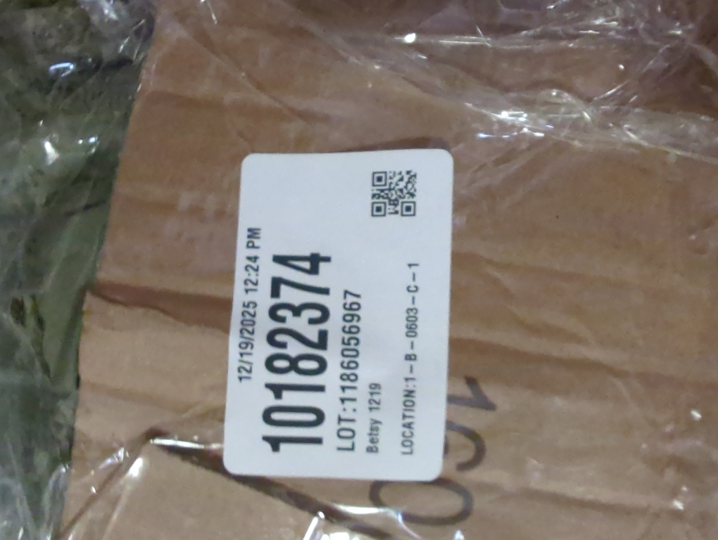 Nanko Olive Green Duvet Cover King Size, 3pc Boho Tufted Microfiber Bedding Comforter Cover Set, All Season Aesthetic Shabby Chic Soft Embroidery Textured Geometric Quilt Cover (104x90)