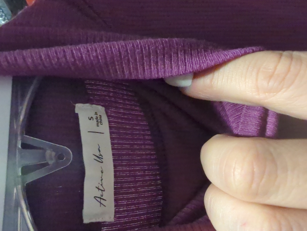 Size Large Active USA Long Sleeve Cropped Turtleneck, Pinot,