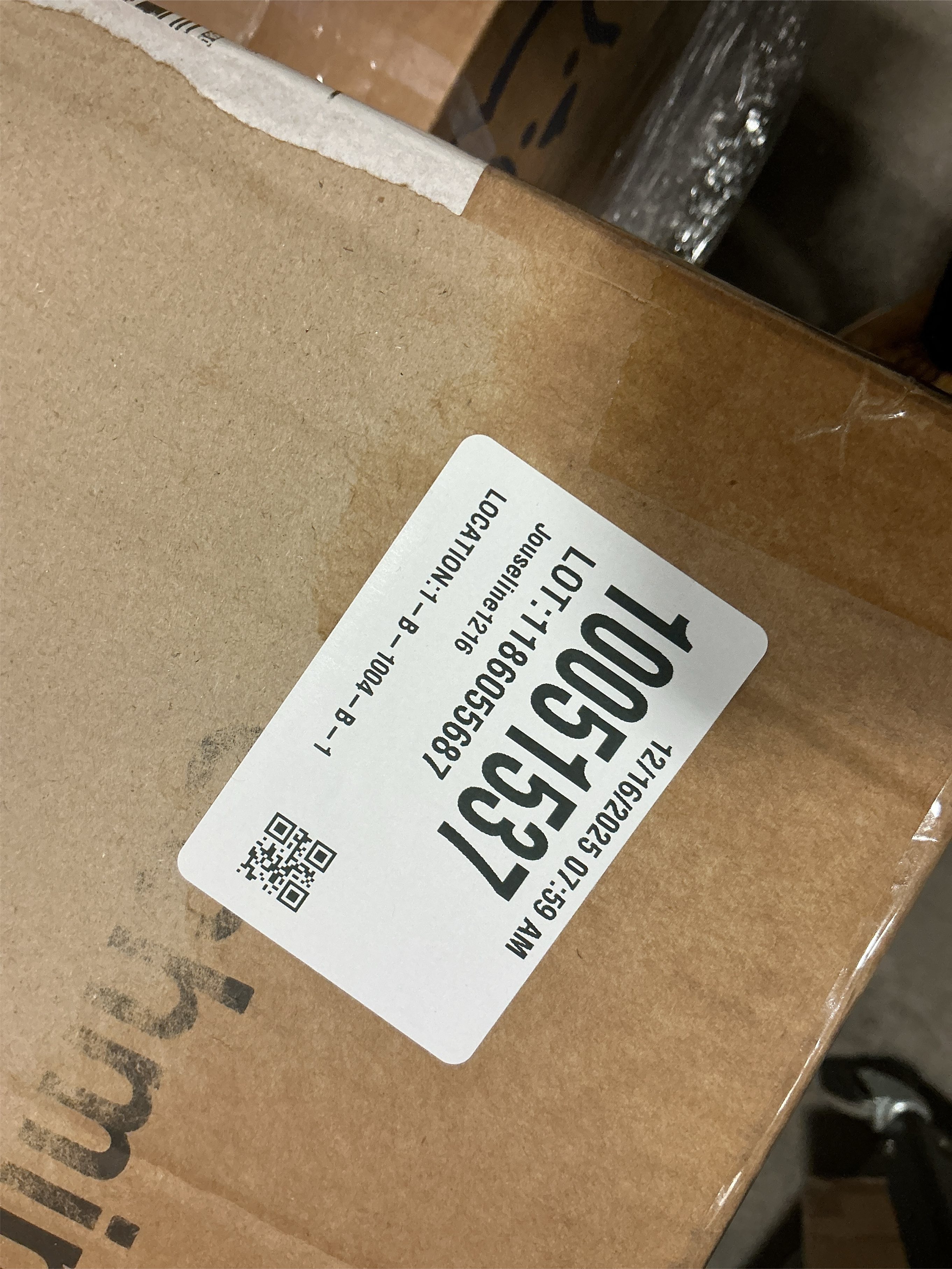 M MIVONDA Hollywood Vanity Mirror with Dimmable 15LED Bulbs Lights 3 Lighting Modes 2in1 Large Lighted Makeup Mirror for Desk and Wall with Plug-in and USB Charger Port