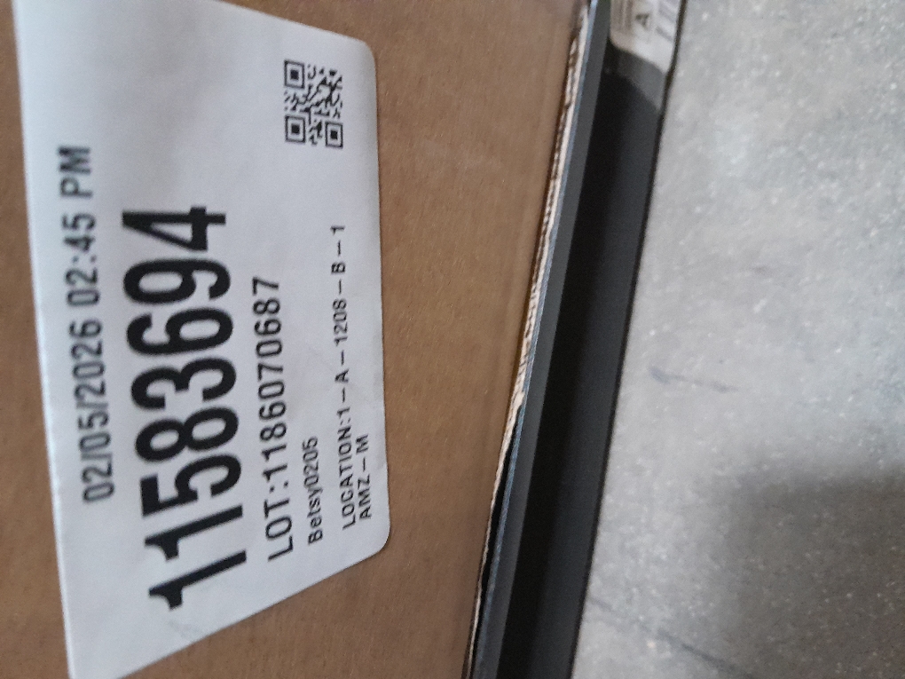 18 Inch Wire Metal Clothes Hangers Bulk 100 Pack, Extra Long for Large Size Suits, Coats, Shirts, Pants, Skirts, Ultra Thin, Space Saving, Non Slip, Silver