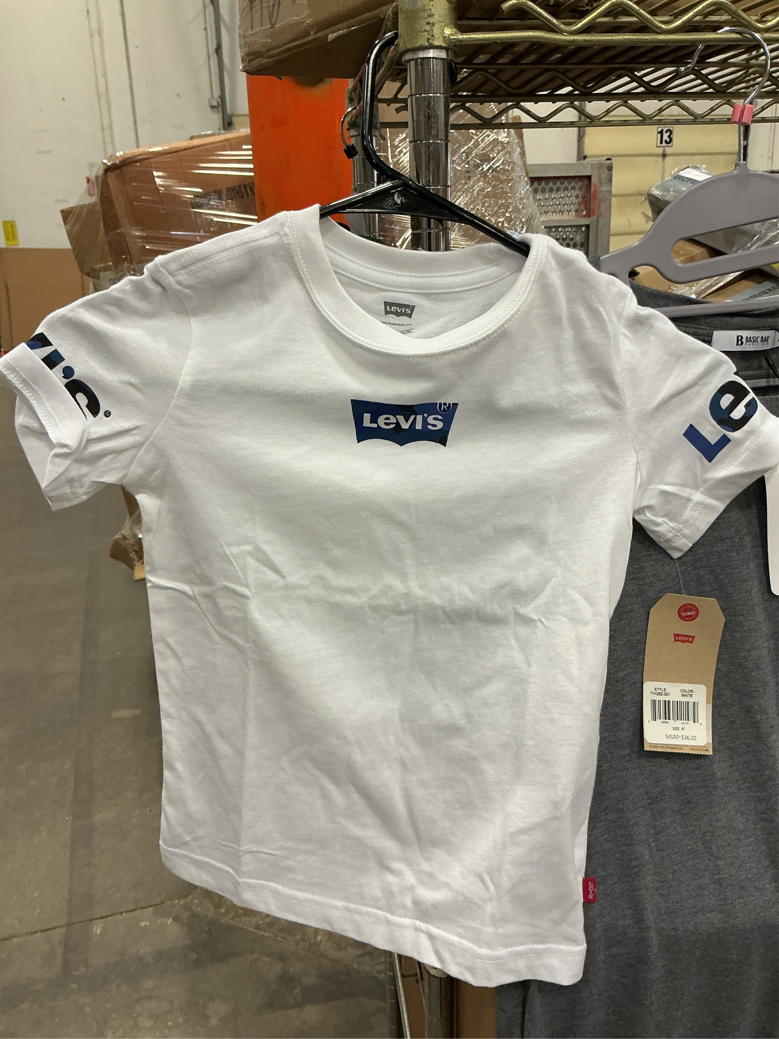 size 4t. Levi’s shirt