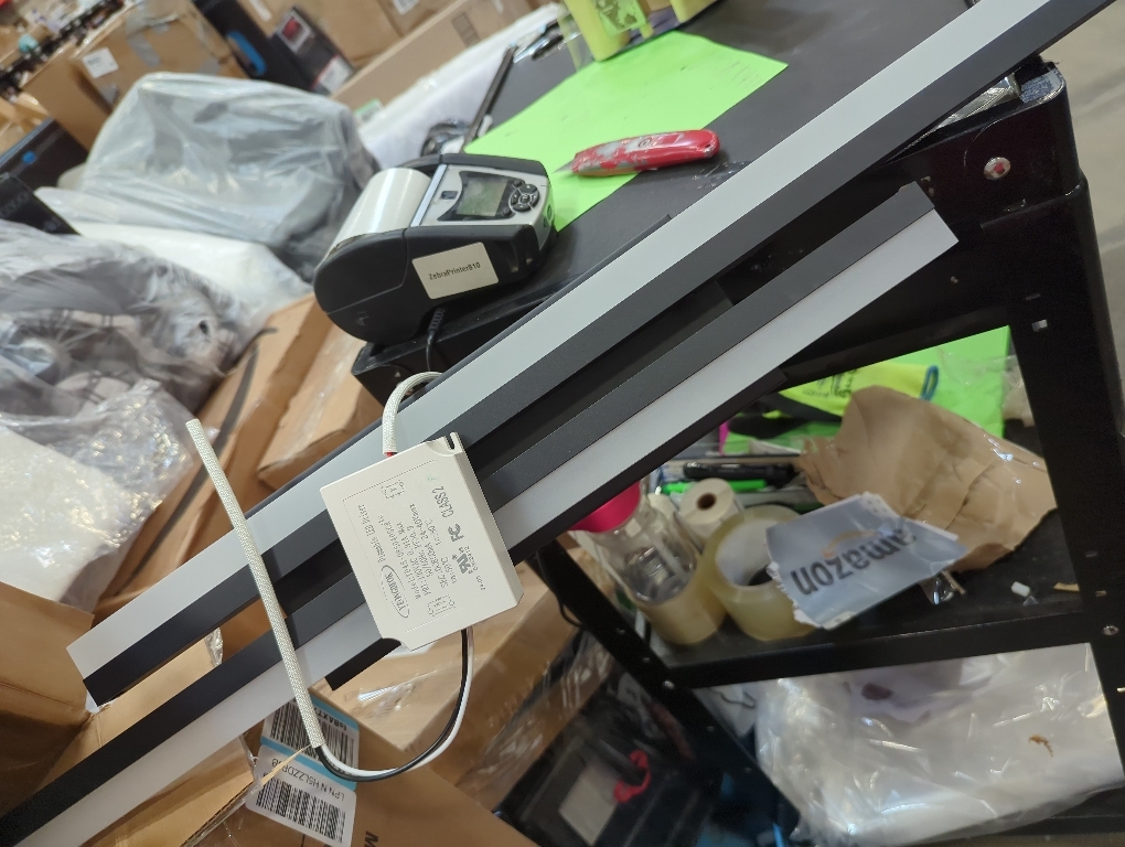 Black ceiling light LED, modern and simple, long strip ceiling surface installation, suitable for living room, bedroom, corridor and kitchen, remote control to switch color and brightness, 23.6 inches