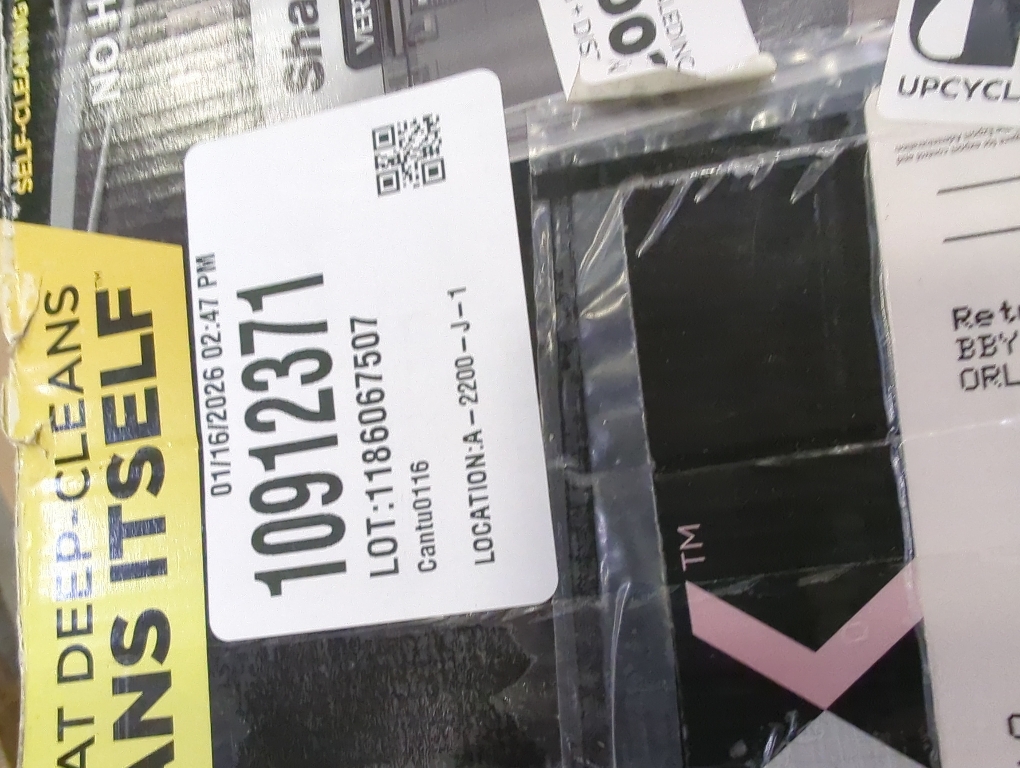 Shark AZ2002 Vertex Powered Lift-Away Upright Vacuum with DuoClean PowerFins, Self-Cleaning Brushroll, Large Dust Cup, Pet Crevice Tool, Dusting Brush & Power Brush, Silver/Rose Gold