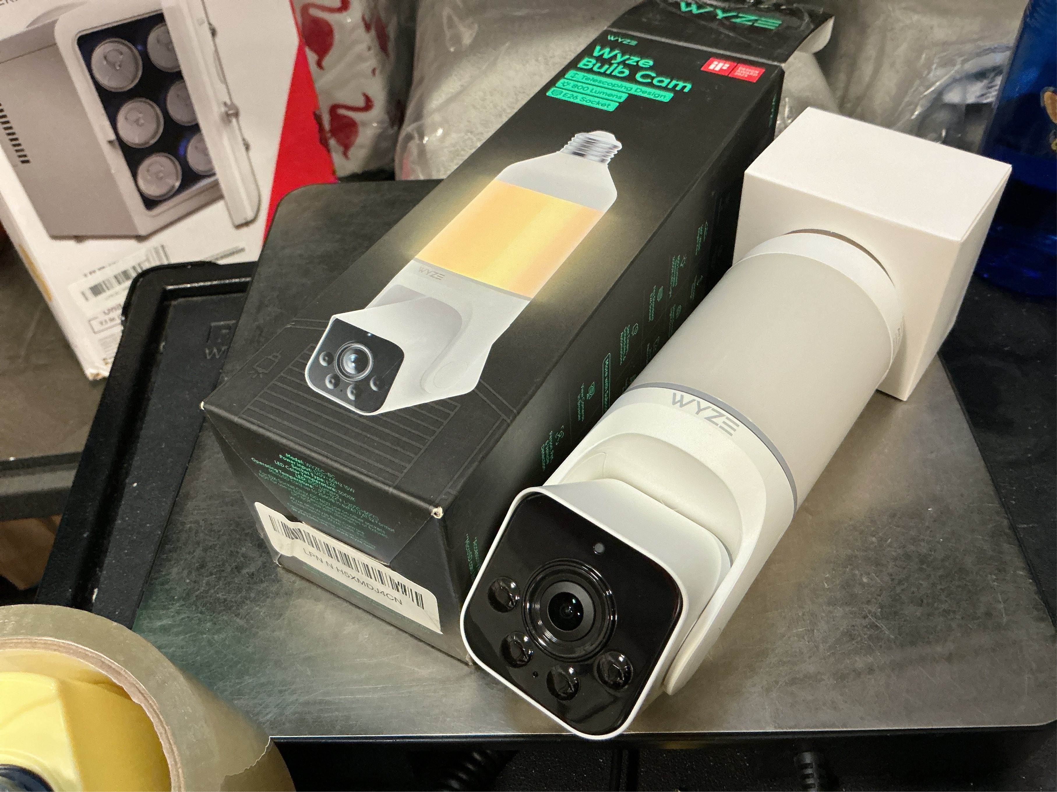 WYZE Bulb Cam Security Camera, 2K HD Outdoor Light Bulb Camera, Color Night Vision, Dimmable LED Bulb, Motion Detection, Siren Alarm, Works w/Alexa/Google Assistant. Free Expert Support