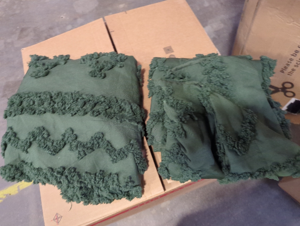 Bedsure Boho Duvet Cover 98 x 98 Size, Soft & Comfortable Elegant Design Boho Bedding for Decoration, Machine Washable Comforter Cover for All Seasons,Includes 1 Duvet Cover & 2 Pillow Shams,Olive Green