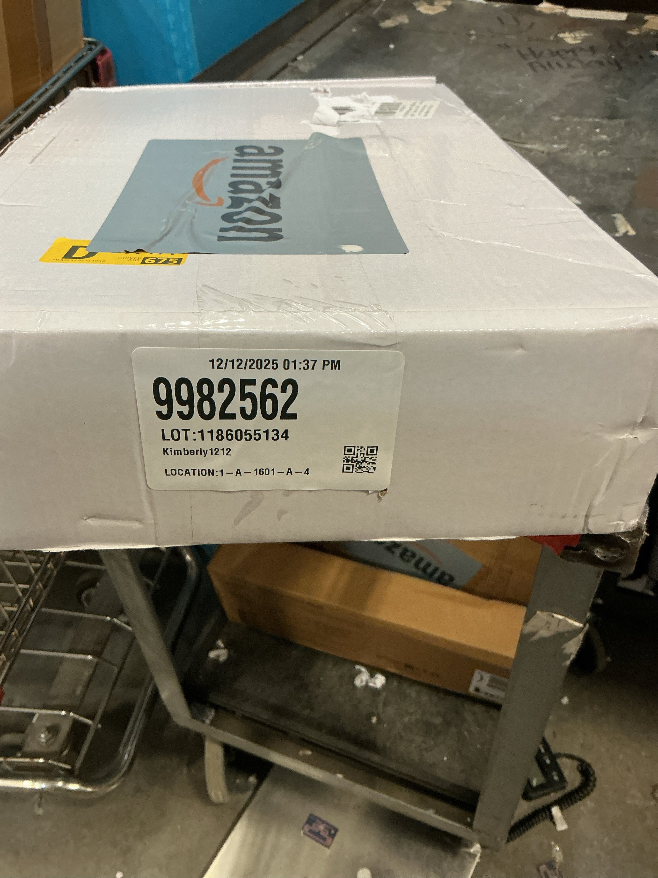 GGStudy 360° Swivel Chrome Single Handle One Hole Bathroom Sink Faucet Matching with Pop Up Drain