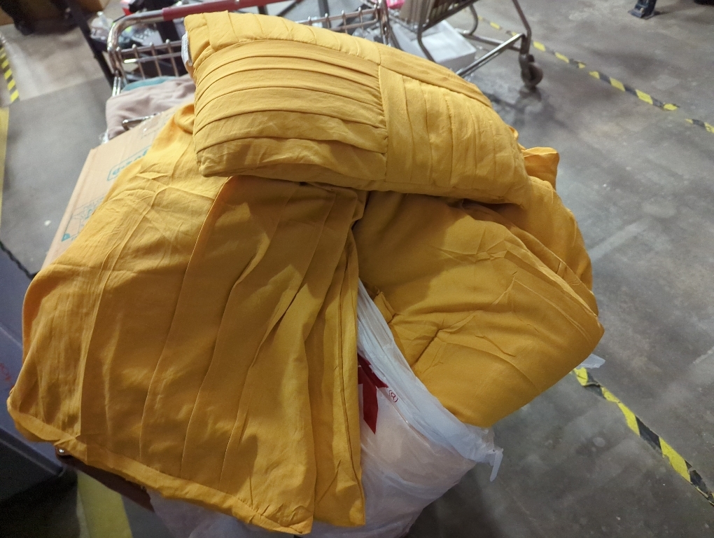 Monbix Full Comforter Set - 7 Pieces Bright Yellow Bed in a Bag Full Size Bedding Sets with Comforters, All Seasons Down Alternative Comforter with Sheets,Pillowcases & Shams