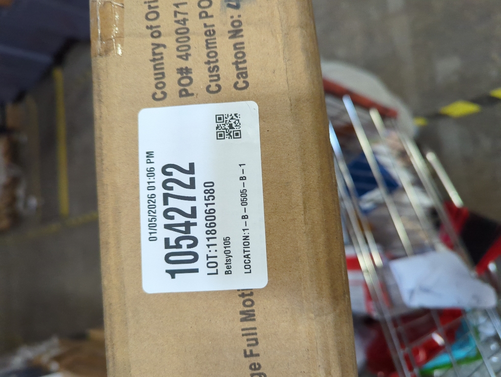 Insignia NS-HTVMM1703-C - Bracket - for flat panel - steel - black - screen size: 47-80 - wall-mountable