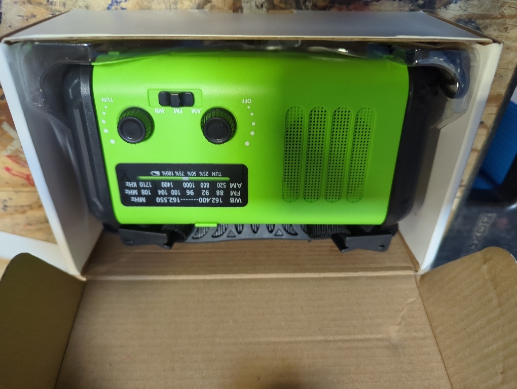 20000mAh Emergency Crank Radio, AM/FM/NOAA Weather Radio Solar Hand Crank, Battery Operated Radio with USB-C Charging, LED Flashlight, Reading Light, SOS Alarm & Compass for Camping/Emergencies
