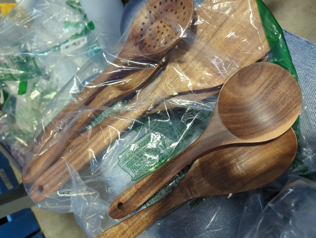 MISSING ONE 6-Piece Natural Teak Wooden Utensils Set, Wooden Spoons Set for Cooking - Heat Resistant, Natural Healthy Spatula Set with Hanging Holes - Durable, Scratch-Free & Handcrafted