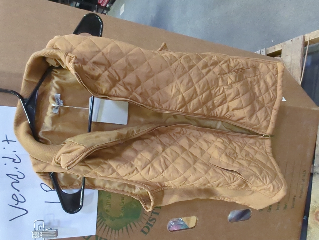 Bienzoe Women Medium Camel Quilted Casual Vest: Lightweight Packable Sleeveless Jacket