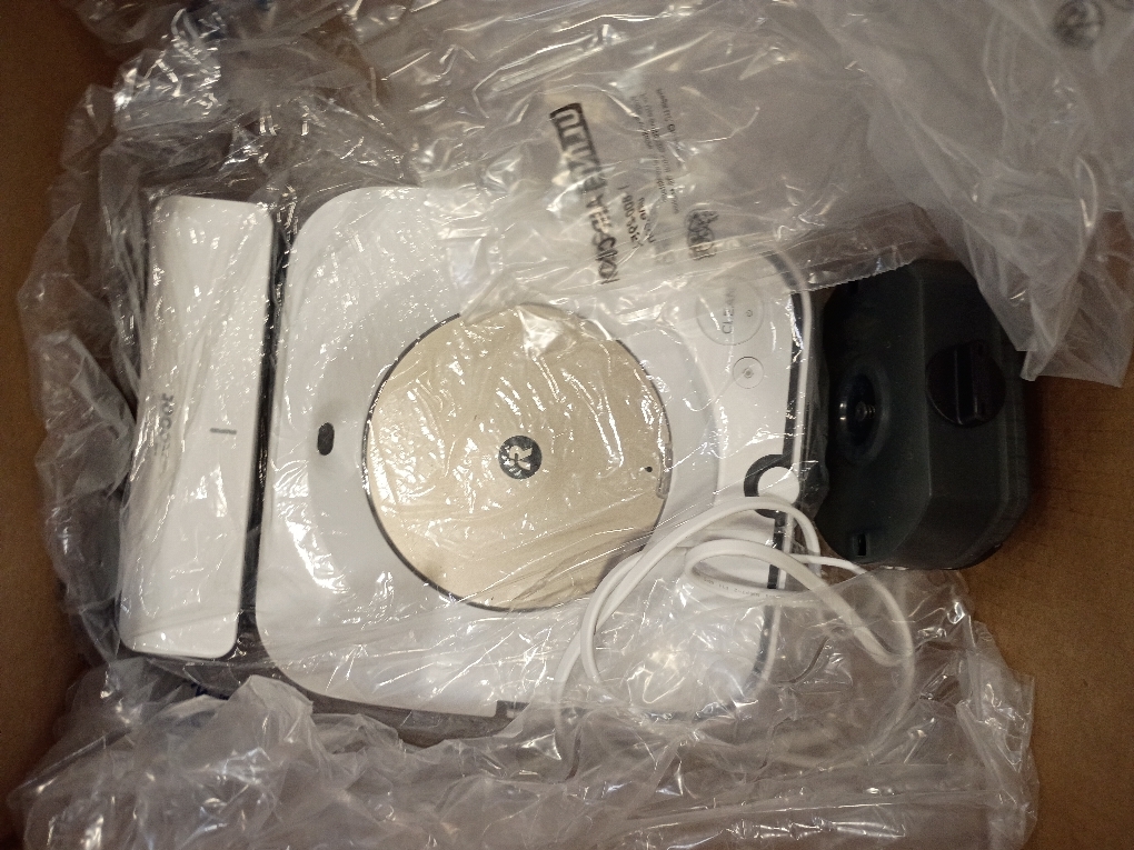 iRobot Braava Jet M6 (6110) Ultimate Robot Mop- Wi-Fi Connected, Precision Jet Spray, Smart Mapping, Works with Alexa, Ideal for Multiple Rooms, Recharges and Resumes, White