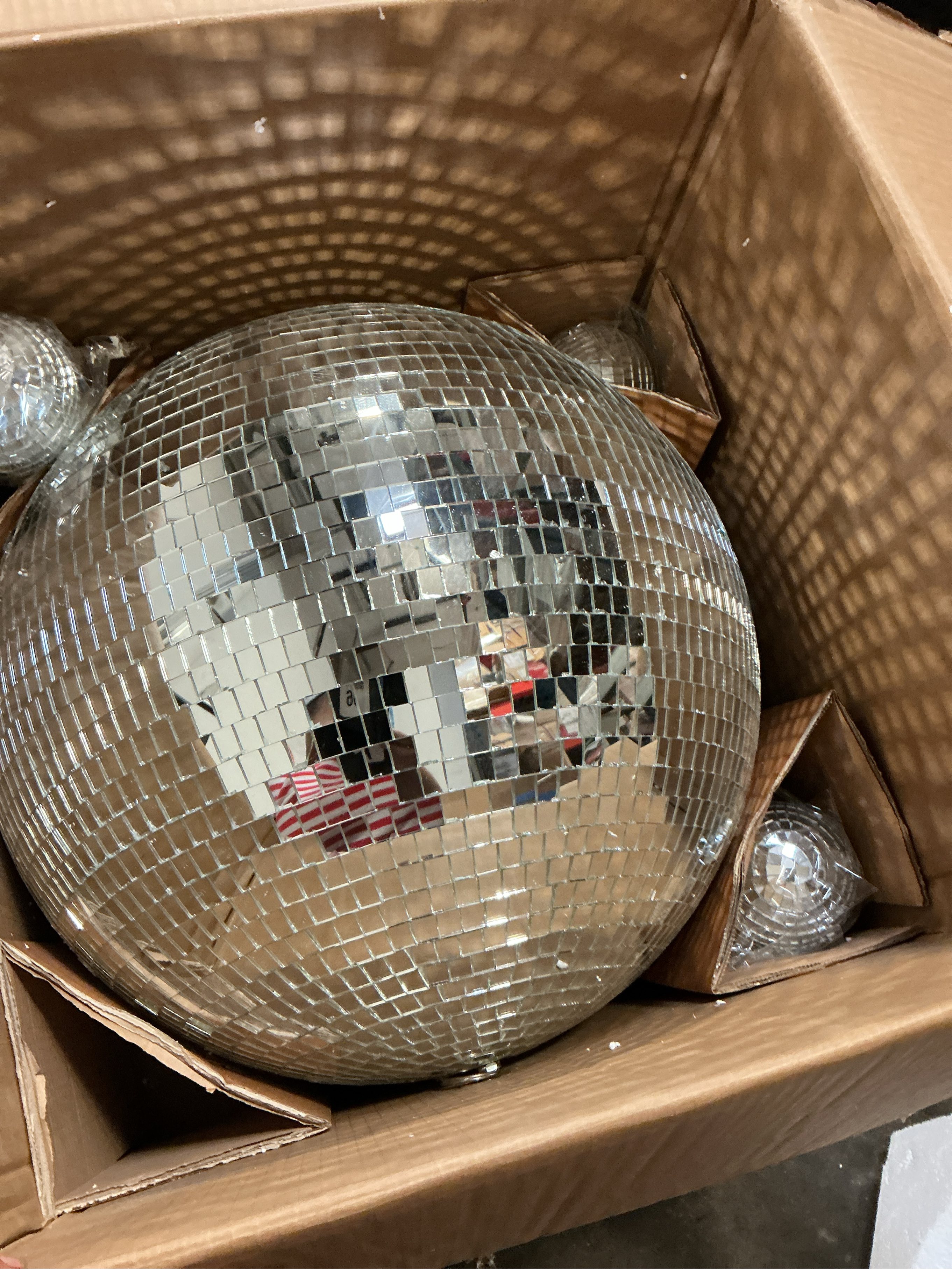 4 Pcs Large Disco Ball Decor- Silver Hanging Mirror Disco Balls Ornament for New Year Decor Christmas Tree Wedding Party Supplies Holiday Dance Music Festivals Club(6 Inch