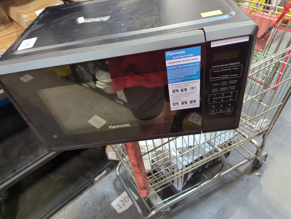 Kenmore 0.7 cu-ft Microwave - Black
