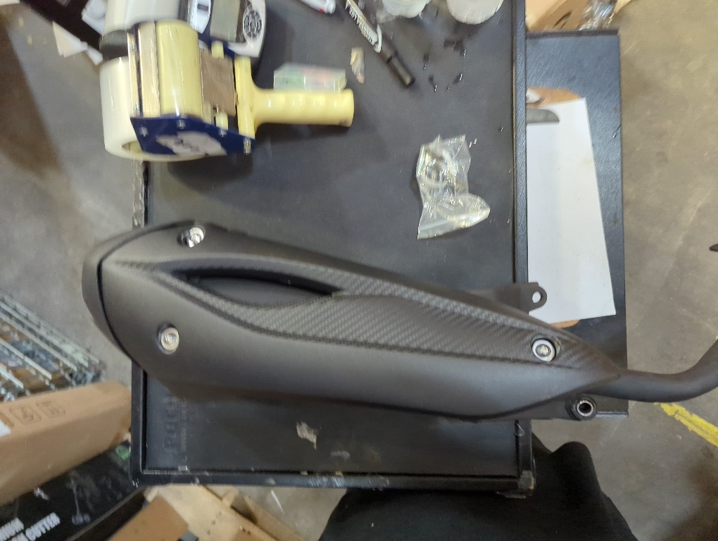 Mokuo Motorcycle Exhaust Assembly in Heavy Iron Material Compatible with Chinese GY6 125cc 150cc 4-Stroke Engine Scooter Moped RSZ 150cc,Xpro Bali 150