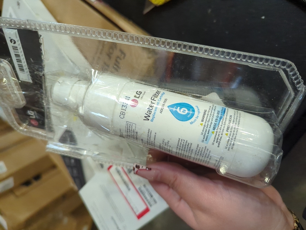 LG LT1000P - 6 Month / 200 Gallon Capacity Replacement Refrigerator Water Filter (NSF42, NSF53, and NSF401) ADQ74793501, ADQ75795105, AGF80300704, or AGF80300705 White