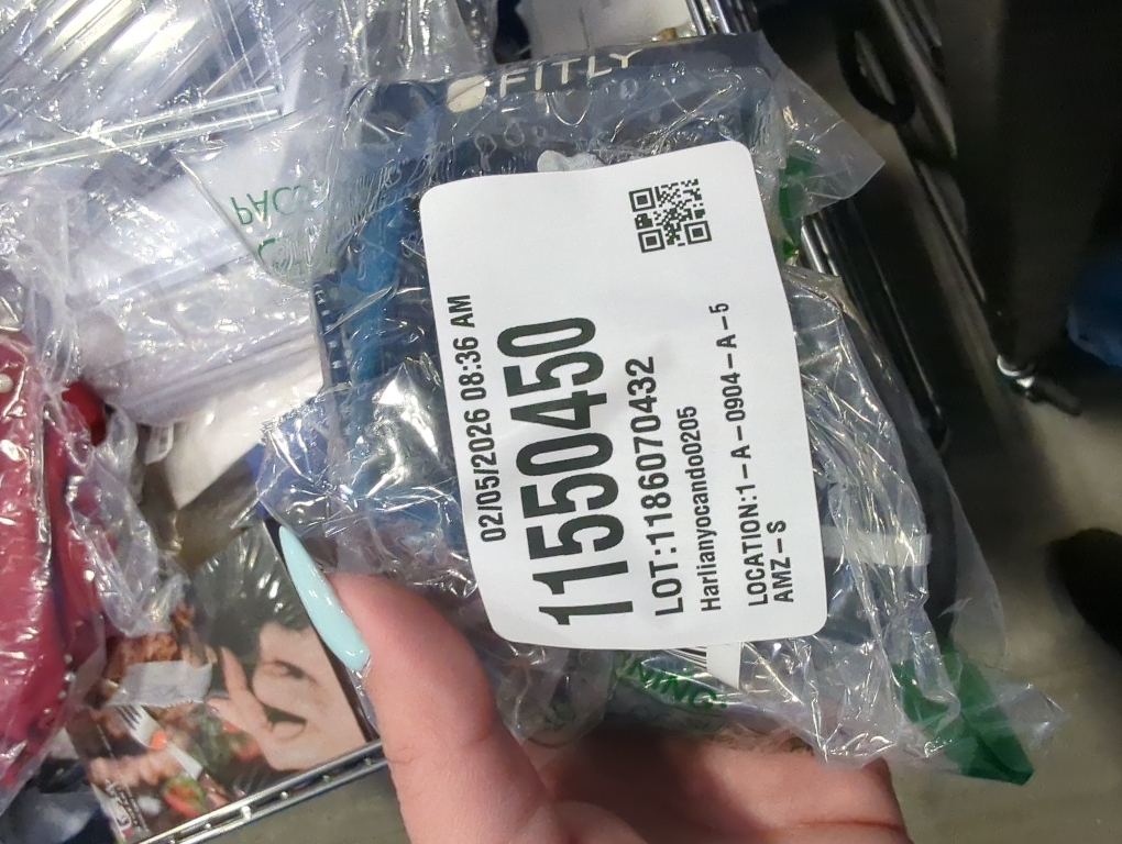 FITLY Running Handheld Water Bottle 12 oz Soft Flask - Hand Water Bottle For Runners, Hiking, Skiing & Outdoor Activity - Fits F2, F2, F3 & F4 Collapsible Flask - Hydration Holder with Pocket